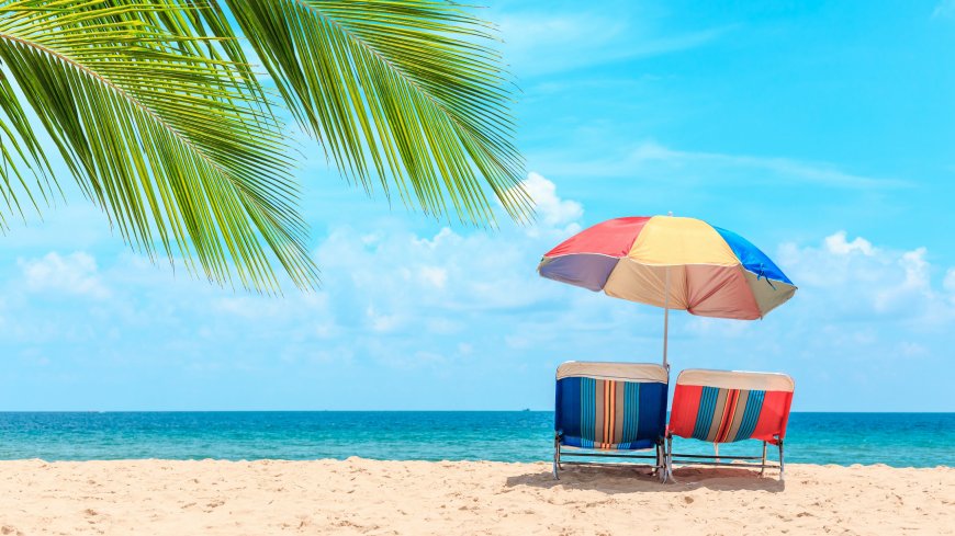阳光，沙滩，椰树，遮阳伞，唯美海边风景露营 摄影壁纸 